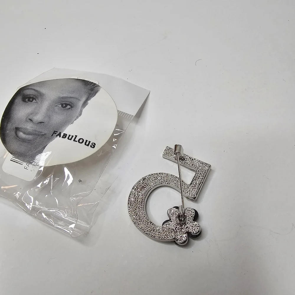 Silver Crystal Brooch NEW
